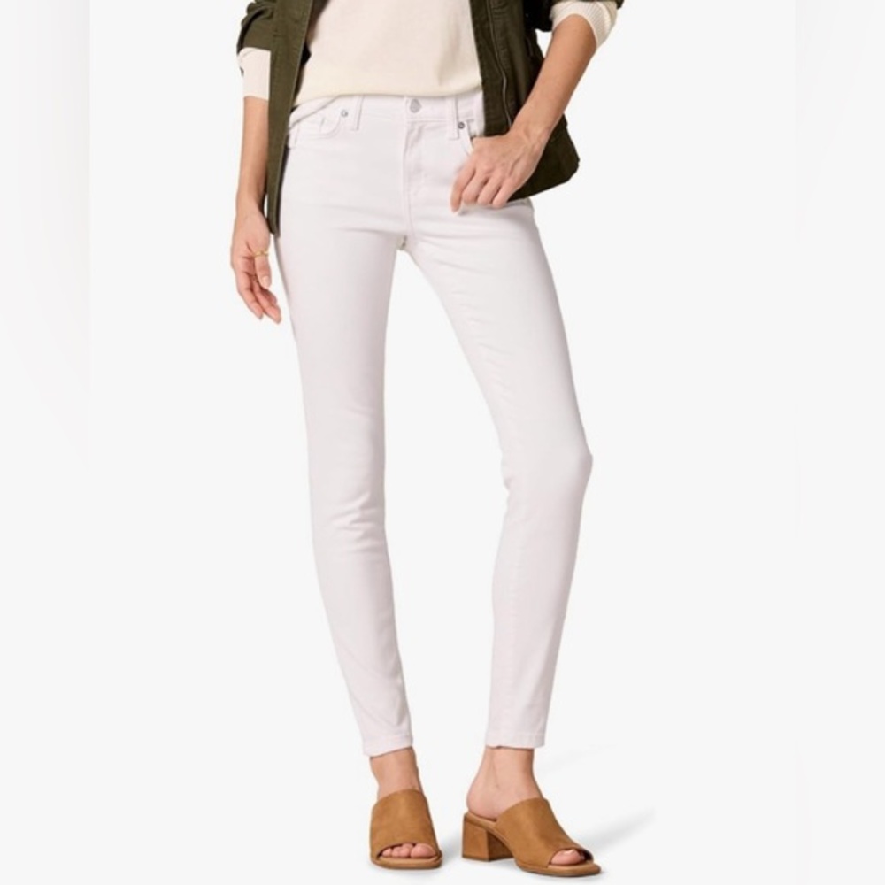 P112‎ NWT Amazon Essentials Women's Skinny Jean - Size: 16